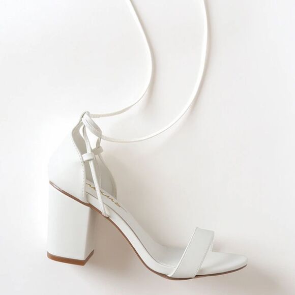 Lulu’s White Strappy Sandals (Size 11) - Picture 2 of 11